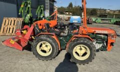 VENDO TRATTORE GOLDONI 933 SNODATO MOTORE LOMBARDINI 914 CV 33 BICILINDRICO CAMBIO A 9 VELOCITA' 6 AVANMARCE E 3 RETROMARCE PRESA DI FORZA A DUE VELOCITA' INDIPENDENTI(577-879) O SINCRONIZZATA CON TUTTE LE VELOCITA' DEL CAMBIO ROTAZIONE SENSO ORARIO STERZO CON IDROGUIDA SOLLEVATORE ATTREZZI: IDRAULICO CON ATTACCO A TRE PUNTI PESO KG 850 IL TRATTORE E MUNITO DI ARCO DI PROTEZIONE OMOLOGATO COMPRESO DI TRINCIA A MARTELLI PALLADINO 115 CM,PESO 125 KG TRATTORE IN PERFETTO STATO ,TAGLIANDATO PRONTO ALL'USO